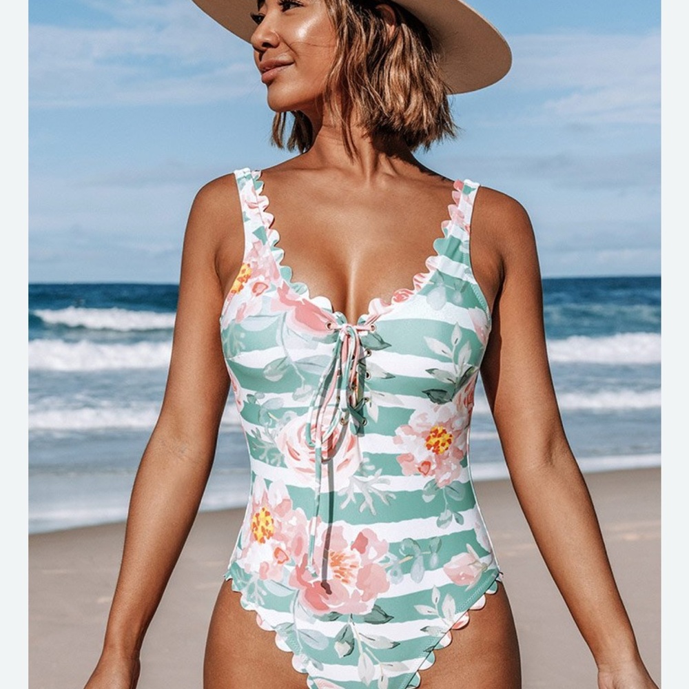 Cupshe Green and Pink Floral One Piece Swimsuit